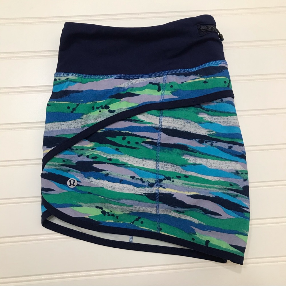 Lululemon Athletica Running Shorts Size 10